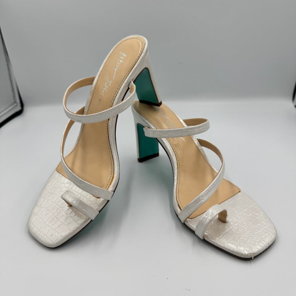 Betsey Johnson Anya Heels 8 White Croc Mule Sandals Bridal Y2K Heels Shoes Y2K - Picture 14 of 16